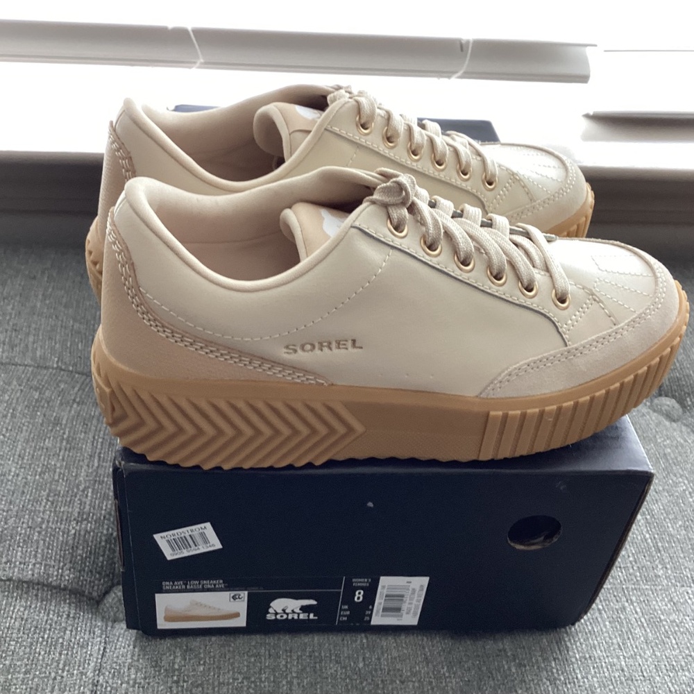 Sorel Women's Cream Sneakers with Tan Gum Sole - Picture 6 of 10
